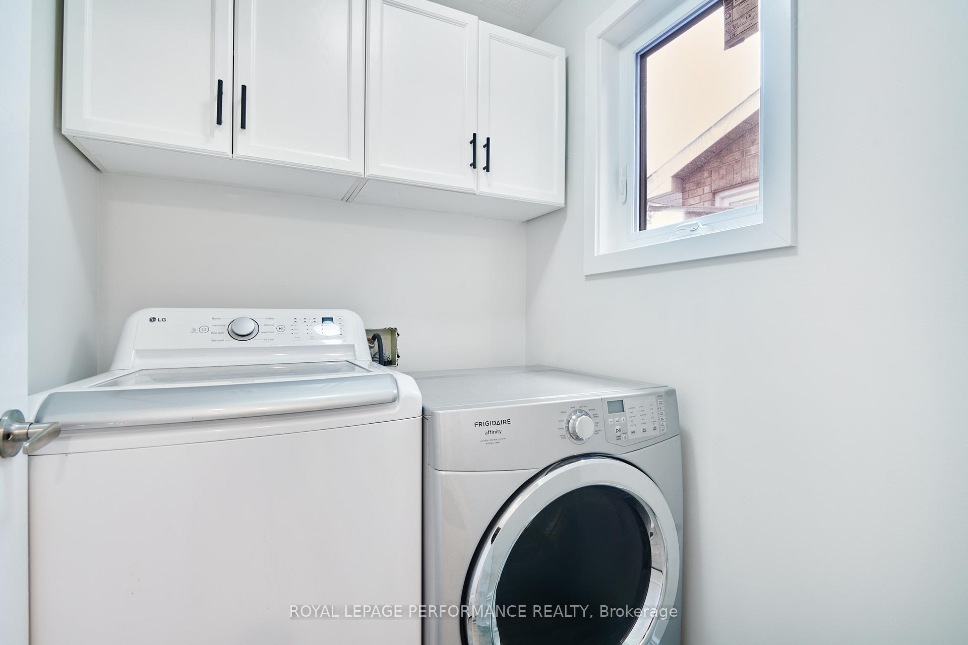Photo 17 of 8 Masonbrook Street, Ottawa, Barrhaven - Longfields — HOMEH