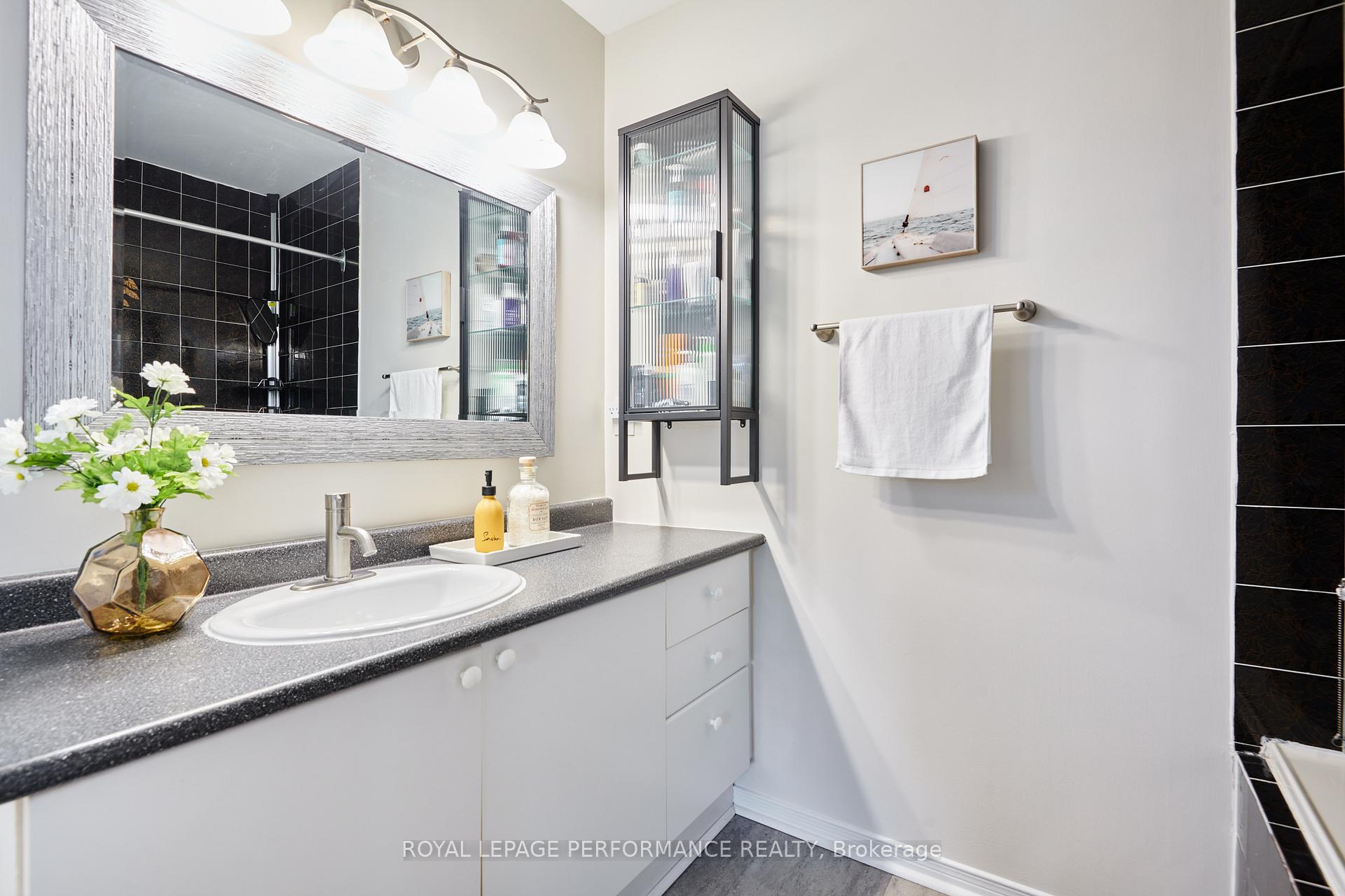 Photo 20 of 8 Masonbrook Street, Ottawa, Barrhaven - Longfields — HOMEH