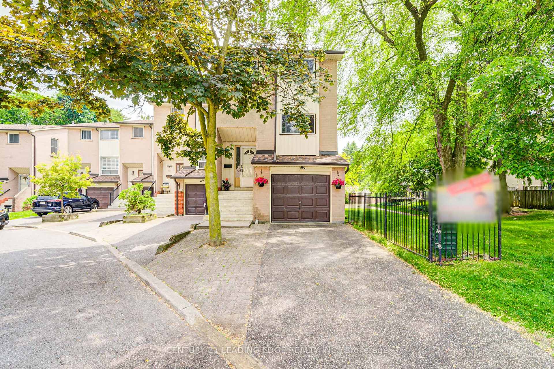 Photo 1 of Unit 109, 25 Collinsgrove Road, Scarborough, West Hill — HOMEH