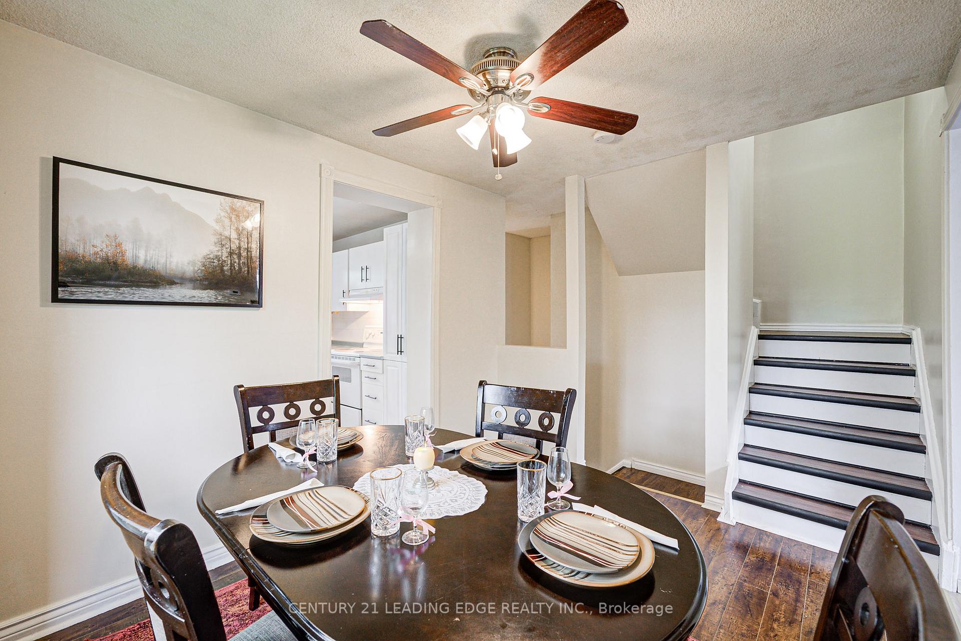 Photo 5 of Unit 109, 25 Collinsgrove Road, Scarborough, West Hill — HOMEH