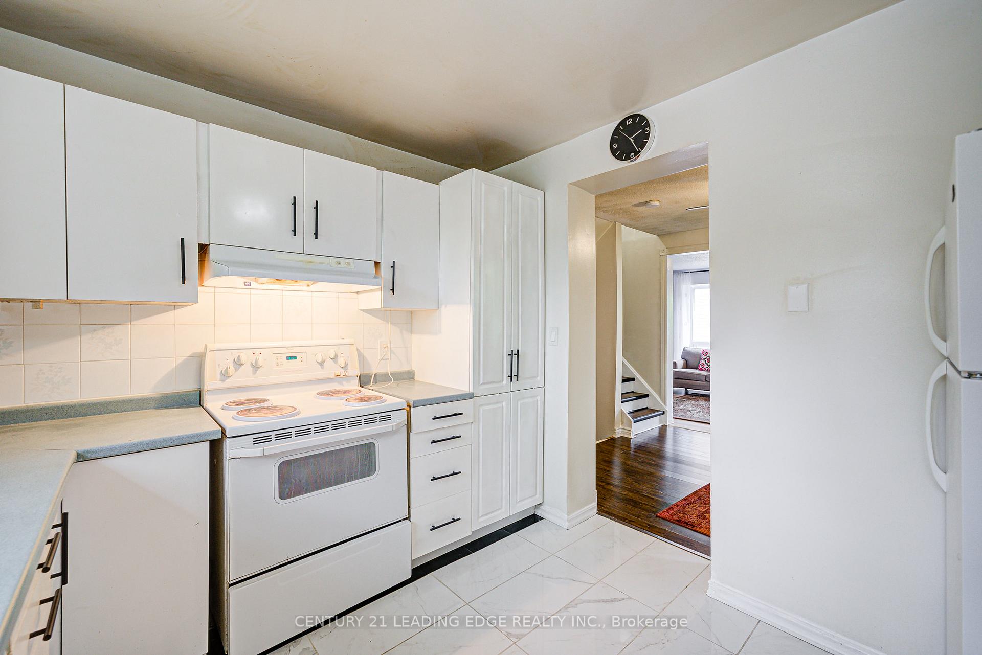 Photo 8 of Unit 109, 25 Collinsgrove Road, Scarborough, West Hill — HOMEH