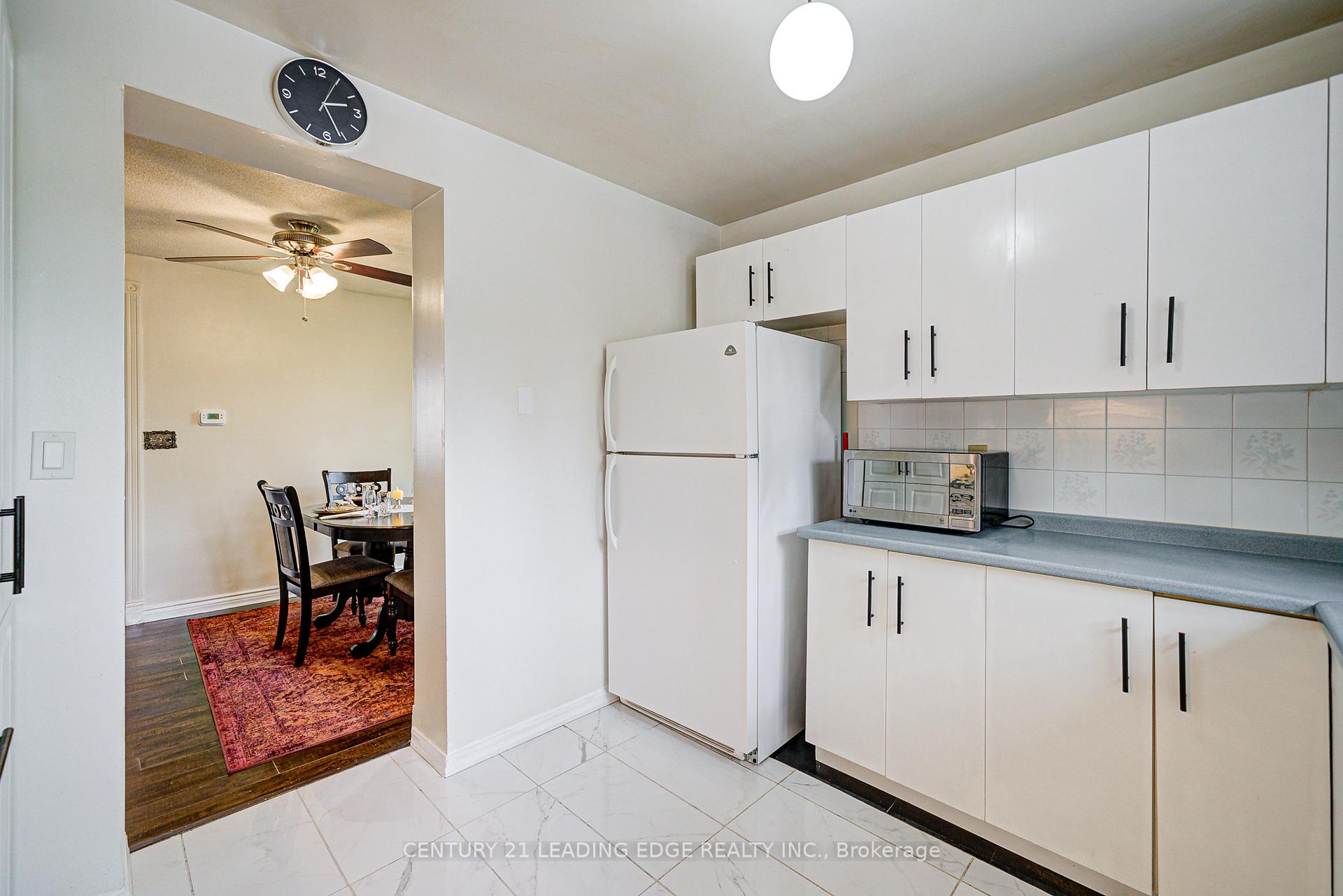 Photo 10 of Unit 109, 25 Collinsgrove Road, Scarborough, West Hill — HOMEH