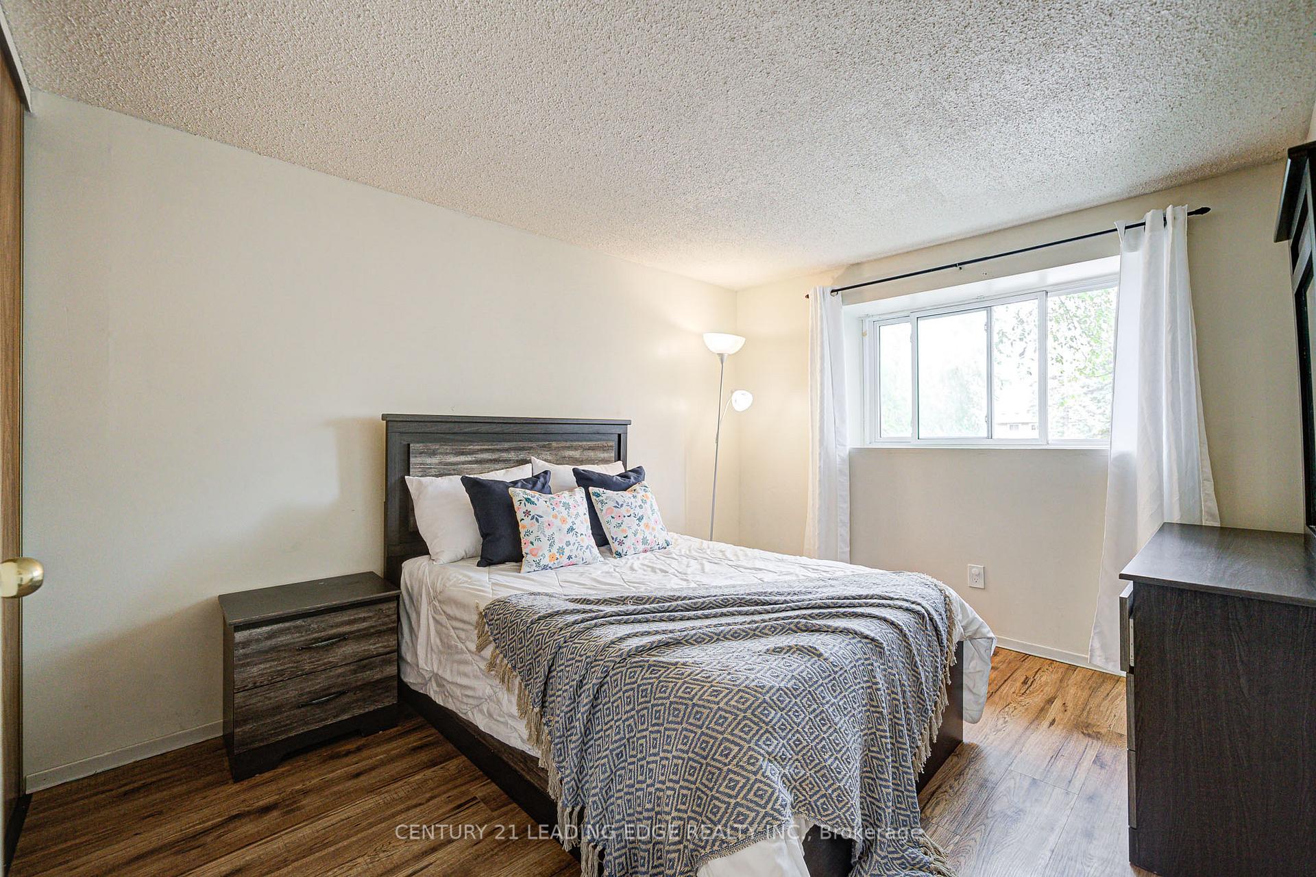 Photo 16 of Unit 109, 25 Collinsgrove Road, Scarborough, West Hill — HOMEH