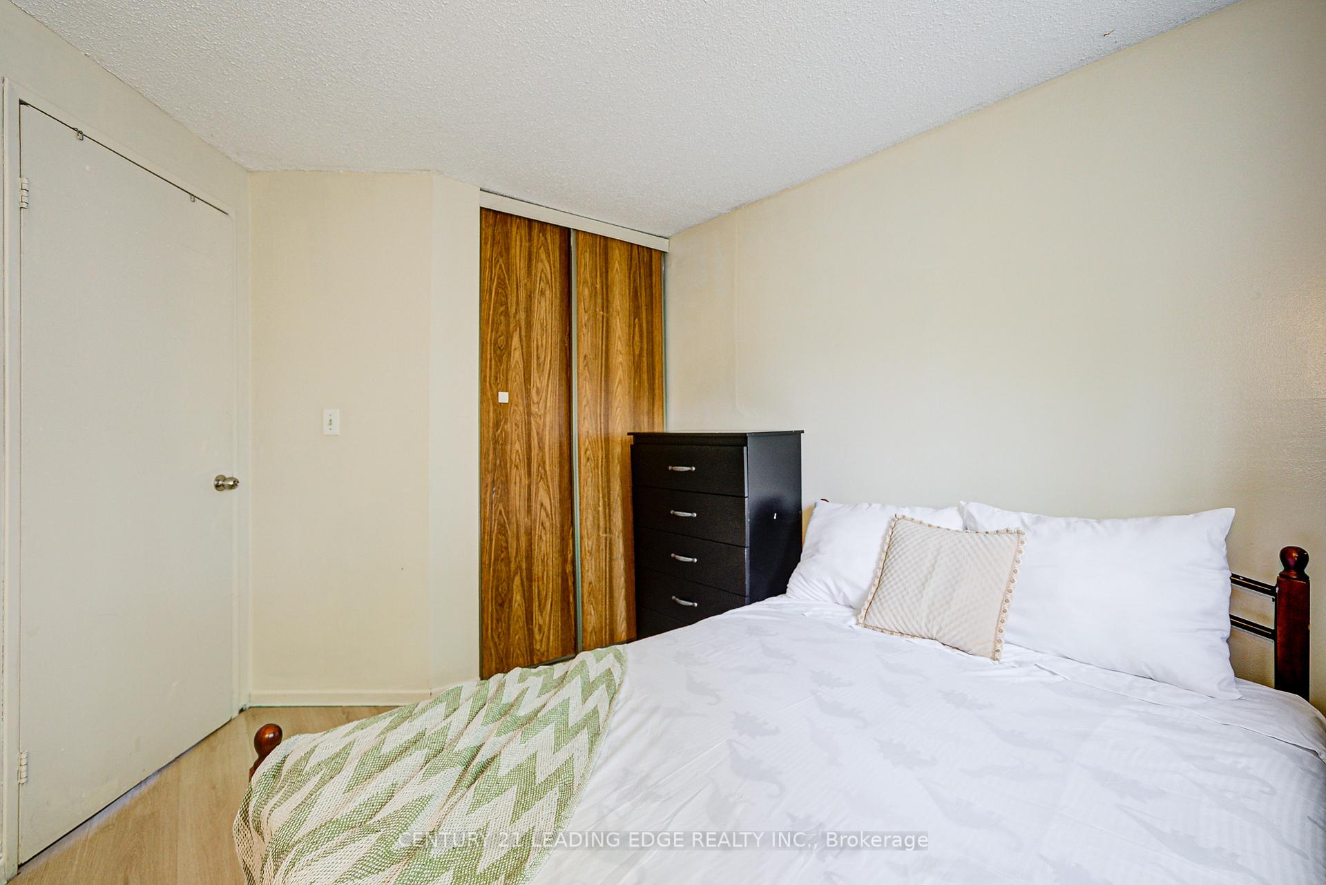 Photo 19 of Unit 109, 25 Collinsgrove Road, Scarborough, West Hill — HOMEH