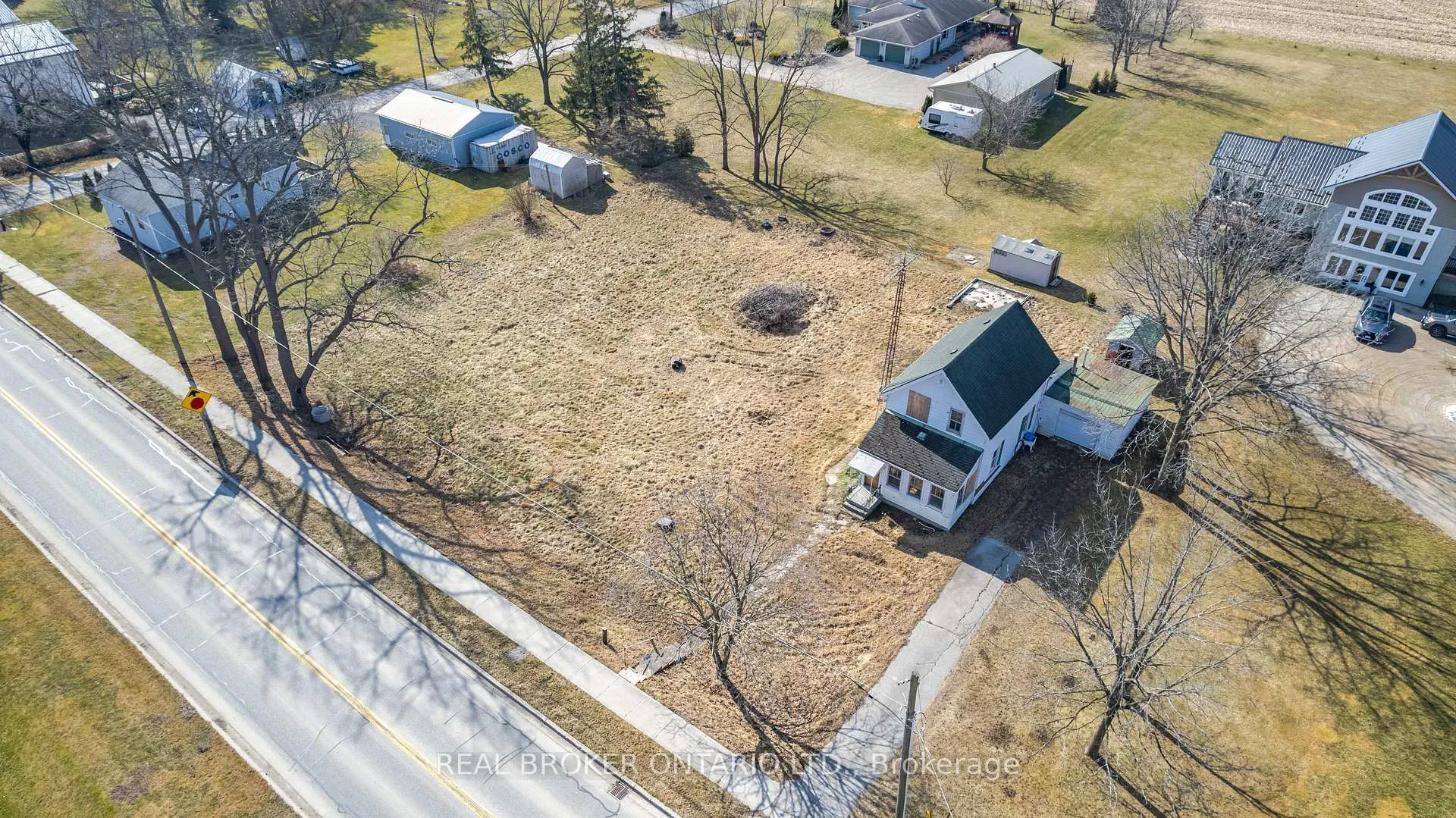 Photo 1 of 9613 Currie Road, Dutton/Dunwich, Wallacetown — HOMEH