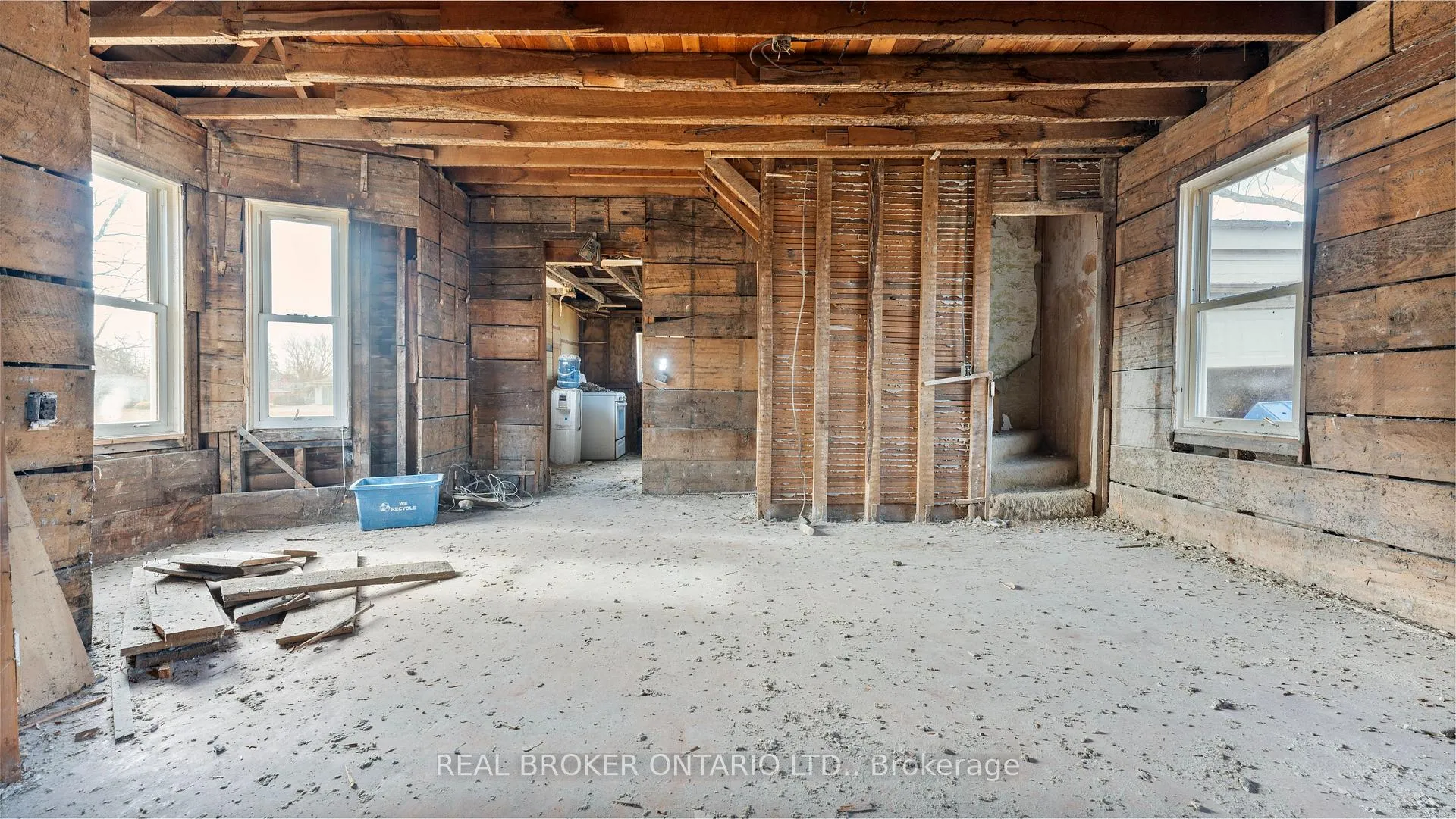 Photo 10 of 9613 Currie Road, Dutton/Dunwich, Wallacetown — HOMEH
