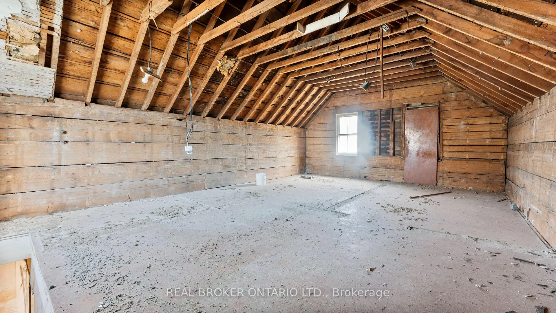 Photo 16 of 9613 Currie Road, Dutton/Dunwich, Wallacetown — HOMEH