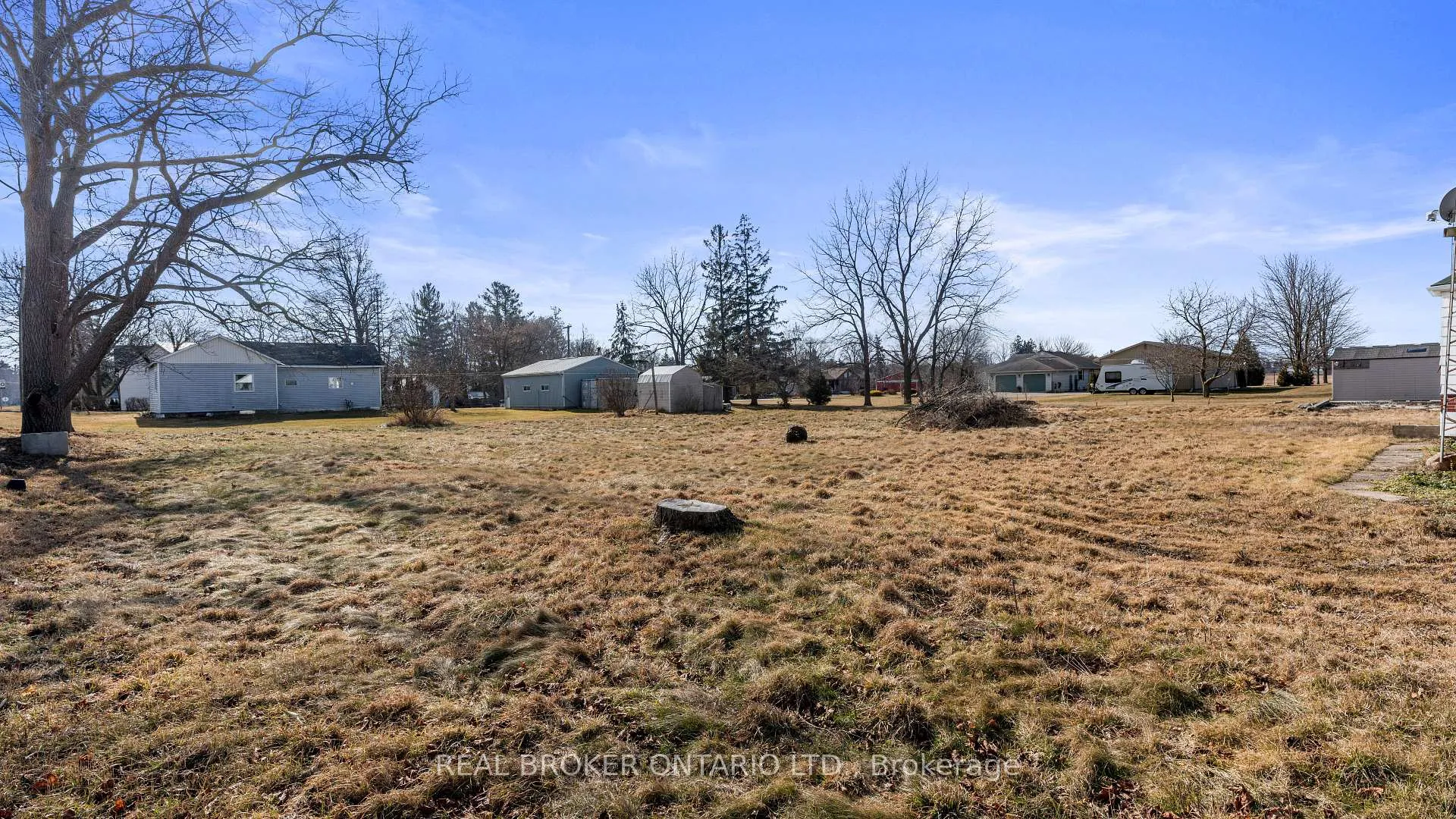Photo 21 of 9613 Currie Road, Dutton/Dunwich, Wallacetown — HOMEH