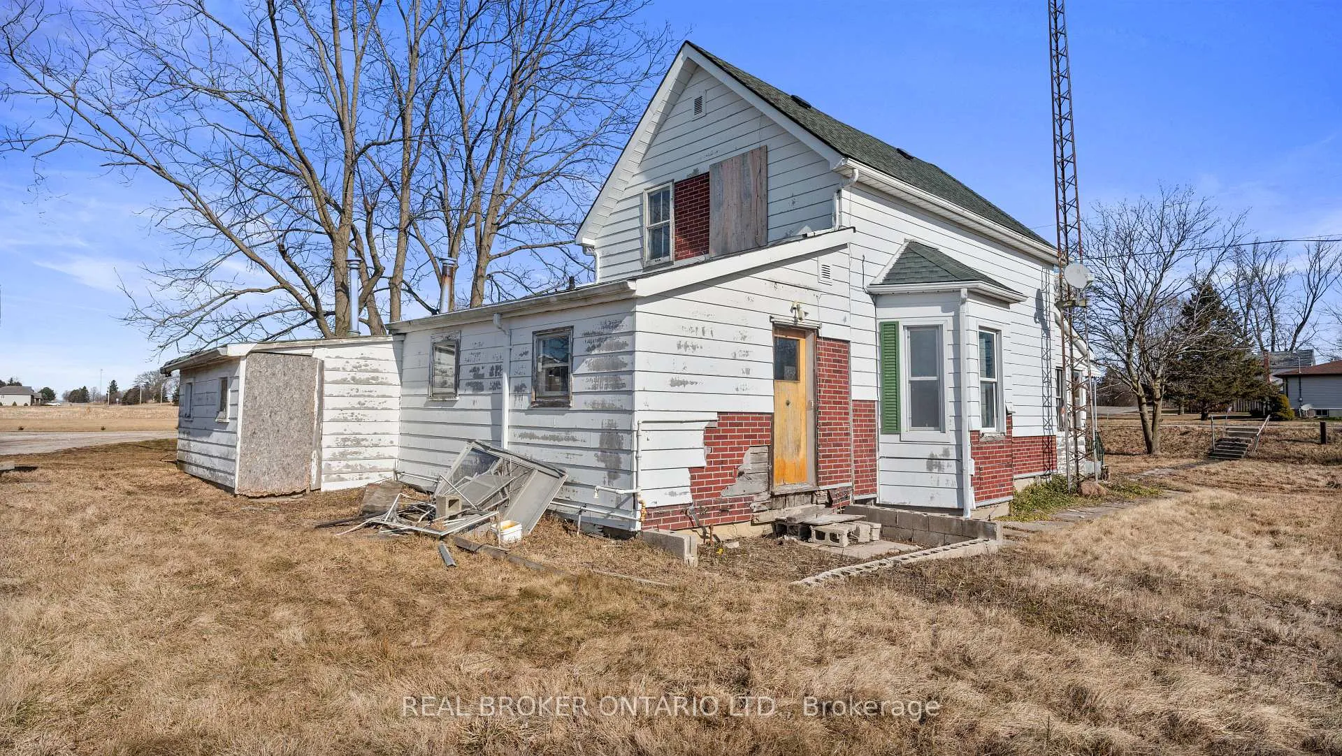 Photo 23 of 9613 Currie Road, Dutton/Dunwich, Wallacetown — HOMEH