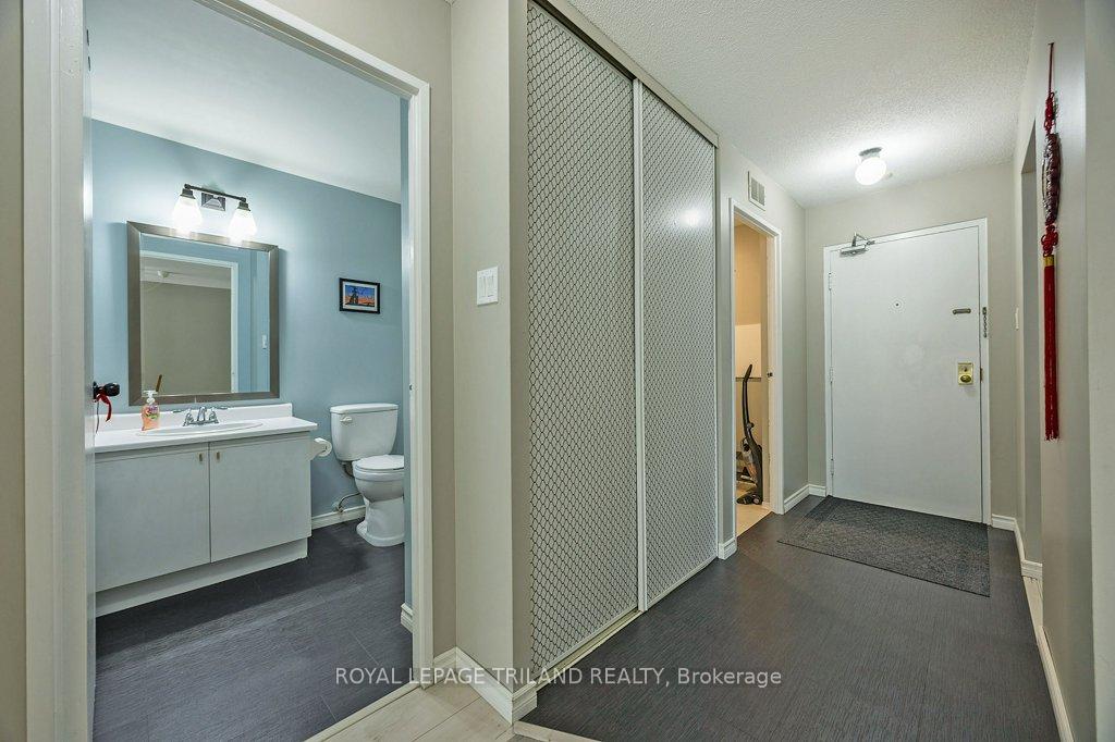 Photo 11 of Unit 902, 858 Commissioners Road E, London, South H — HOMEH