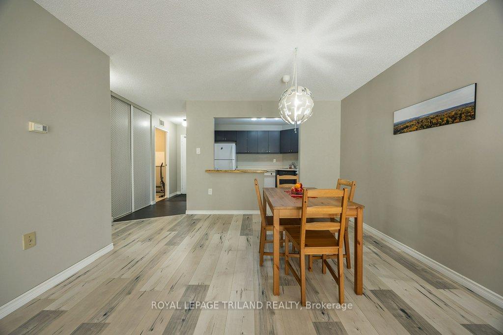 Photo 14 of Unit 902, 858 Commissioners Road E, London, South H — HOMEH