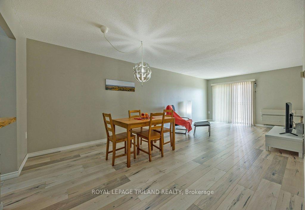 Photo 15 of Unit 902, 858 Commissioners Road E, London, South H — HOMEH