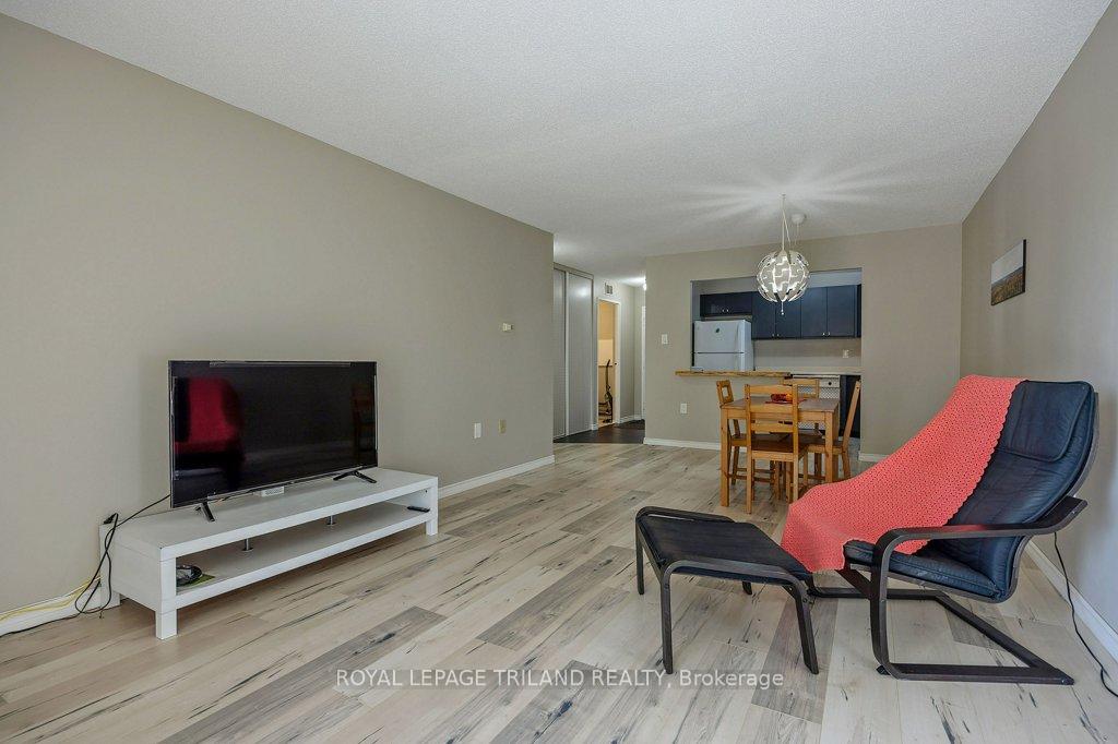 Photo 18 of Unit 902, 858 Commissioners Road E, London, South H — HOMEH