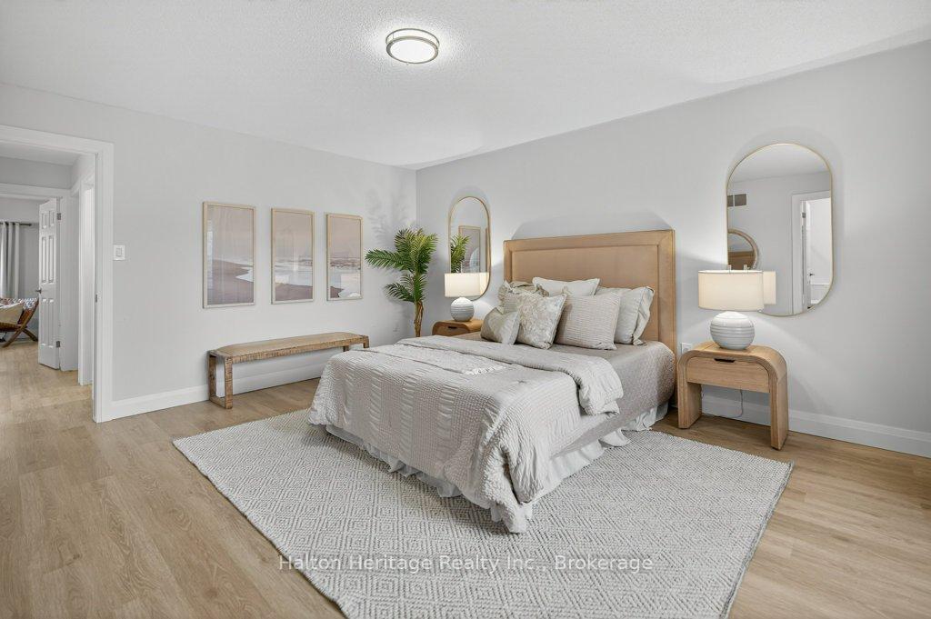 Photo 18 of 14 Brucedale Avenue E, Hamilton, Centremount — HOMEH