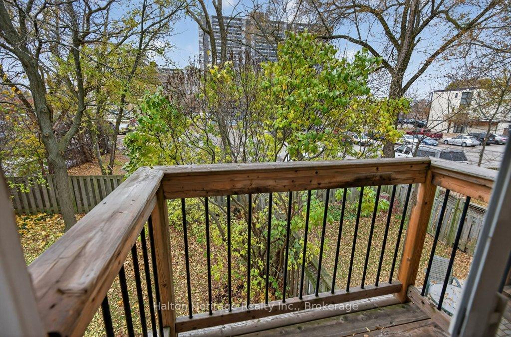 Photo 23 of 14 Brucedale Avenue E, Hamilton, Centremount — HOMEH