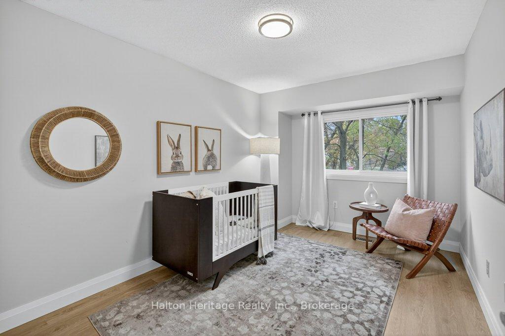 Photo 24 of 14 Brucedale Avenue E, Hamilton, Centremount — HOMEH