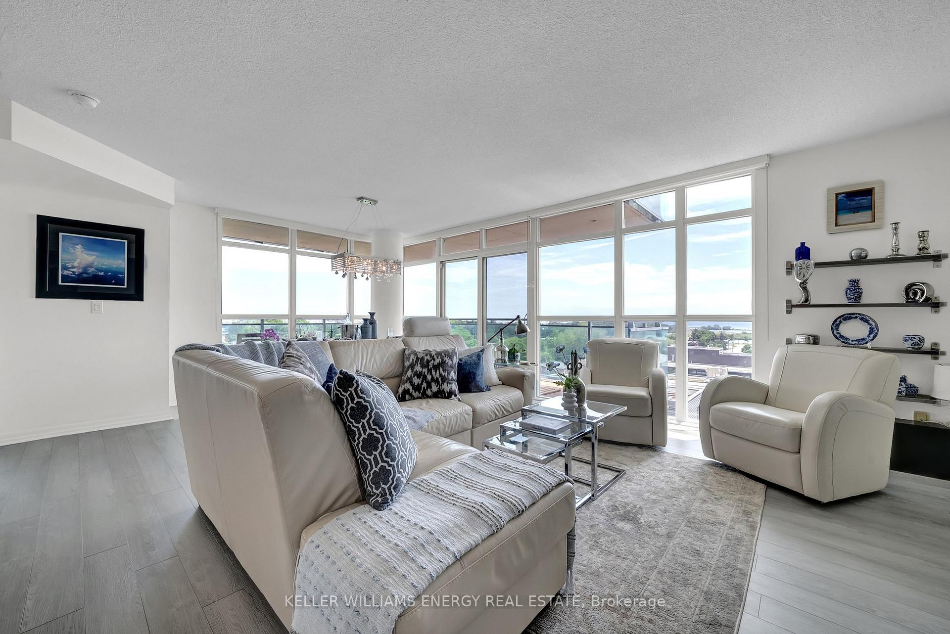 Photo 4 of Unit 1012, 1600 Charles Street, Whitby, Port Whitby — HOMEH