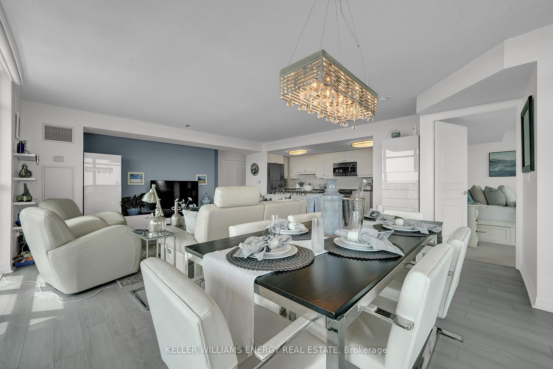 Photo 10 of Unit 1012, 1600 Charles Street, Whitby, Port Whitby — HOMEH