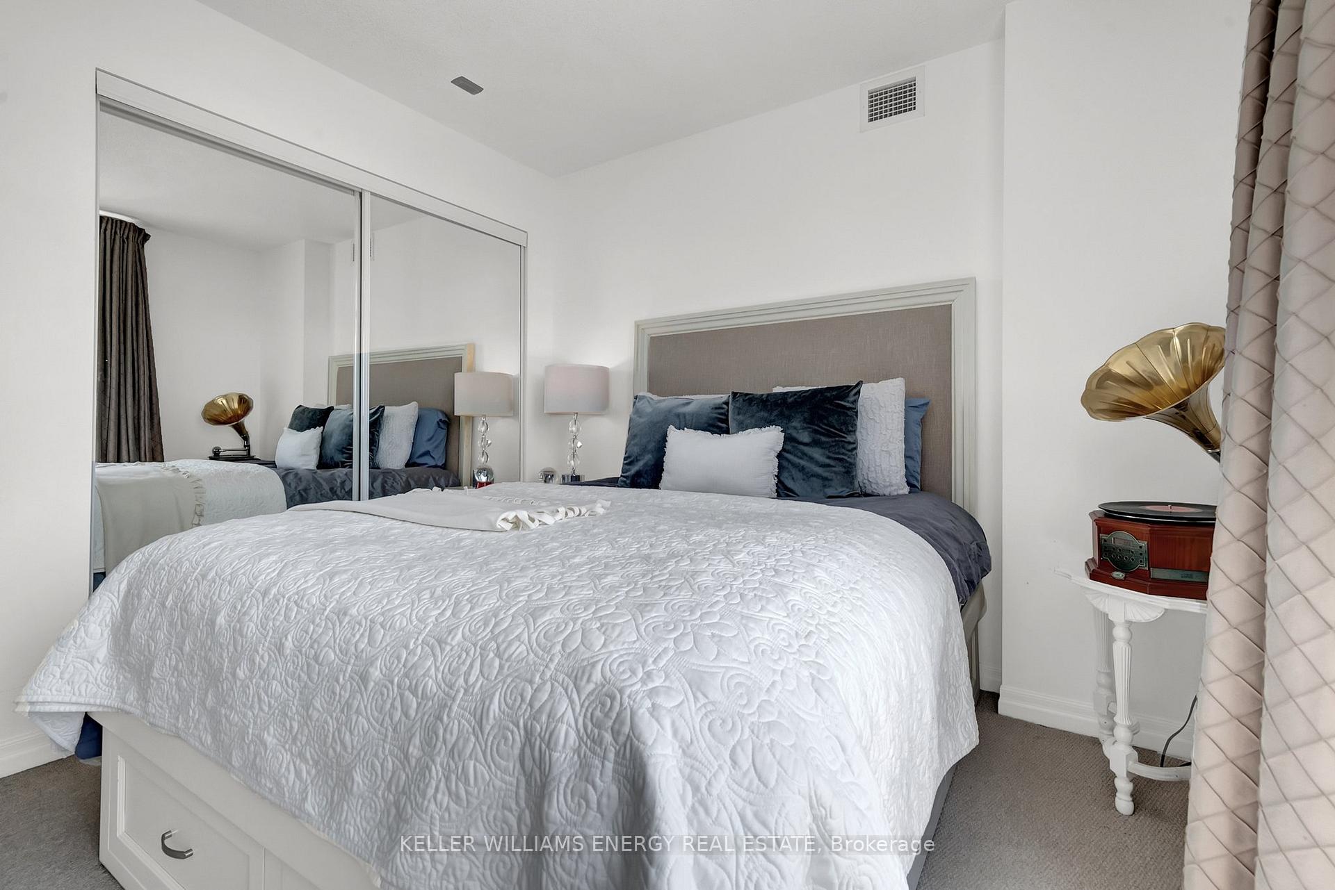 Photo 22 of Unit 1012, 1600 Charles Street, Whitby, Port Whitby — HOMEH