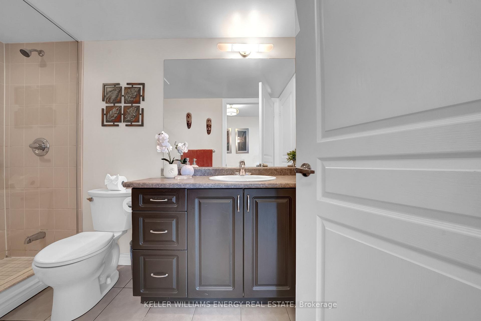 Photo 25 of Unit 1012, 1600 Charles Street, Whitby, Port Whitby — HOMEH