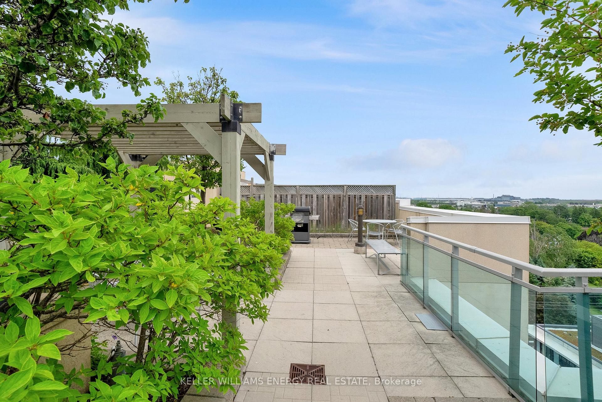 Photo 37 of Unit 1012, 1600 Charles Street, Whitby, Port Whitby — HOMEH
