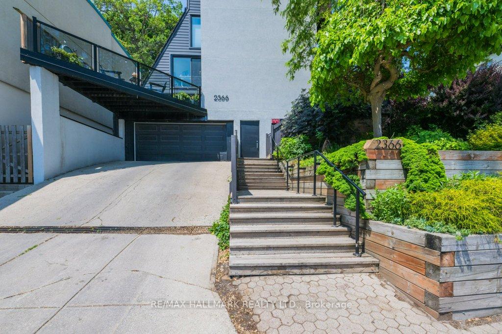 Photo 1 of Unit 2, 2366 Queen Street E, Toronto, The Beaches — HOMEH