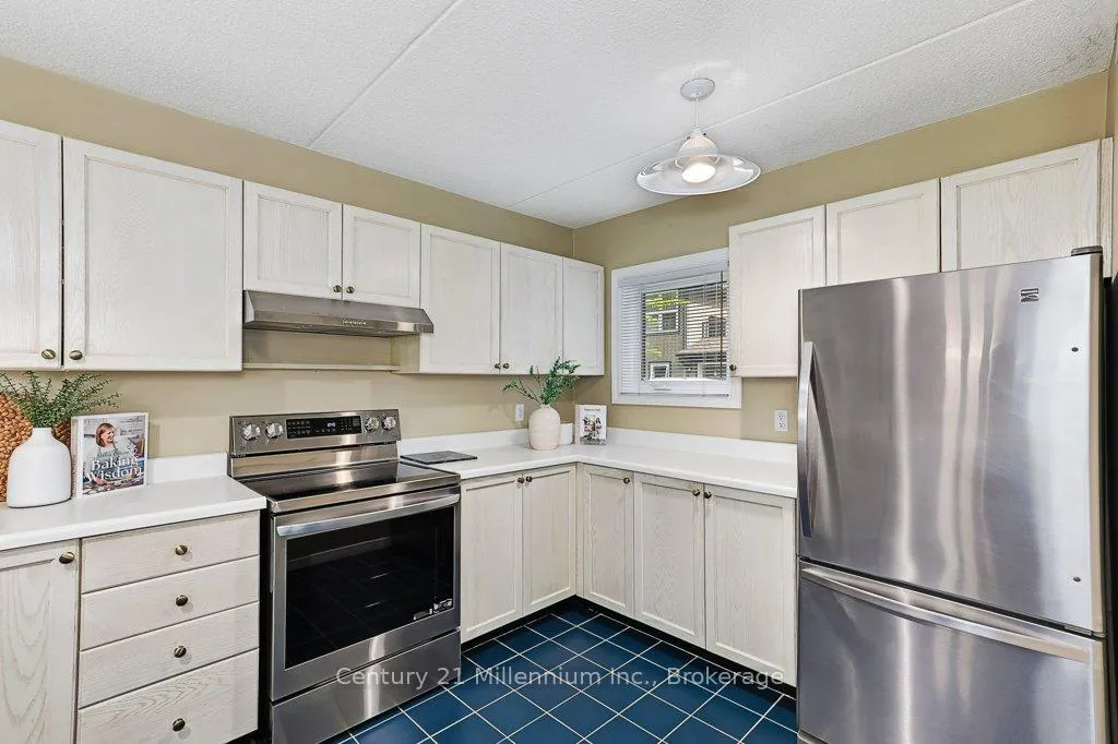 Photo 8 of Unit 24, 409 Mariners Way, Collingwood — HOMEH