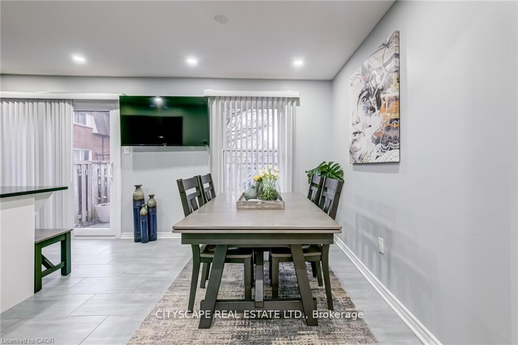 Photo 6 of Unit 17, 30 Heslop Road, Milton, Bronte Meadows — HOMEH