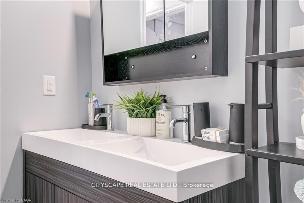 Photo 18 of Unit 17, 30 Heslop Road, Milton, Bronte Meadows — HOMEH
