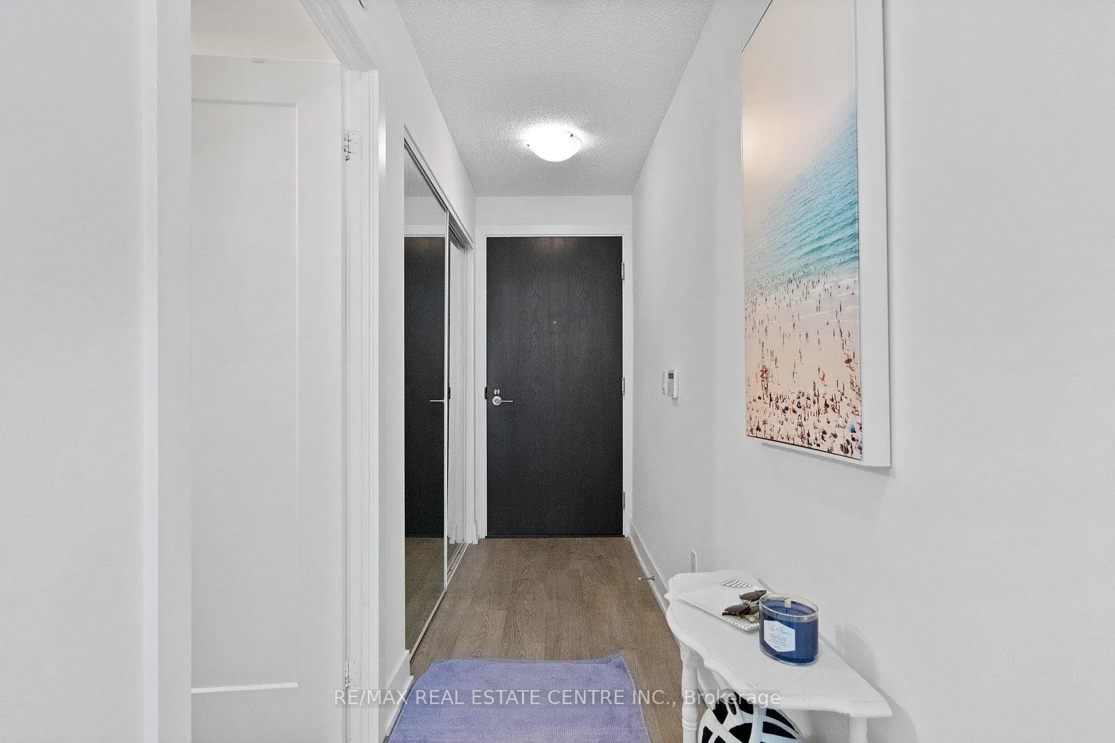Photo 3 of Unit 425, 9 Mabelle Avenue, Etobicoke, Islington-City Centre West — HOMEH