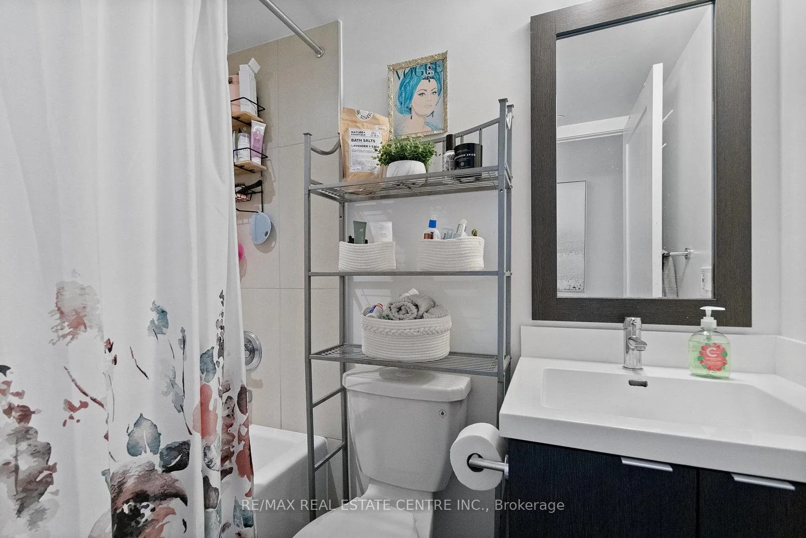 Photo 4 of Unit 425, 9 Mabelle Avenue, Etobicoke, Islington-City Centre West — HOMEH