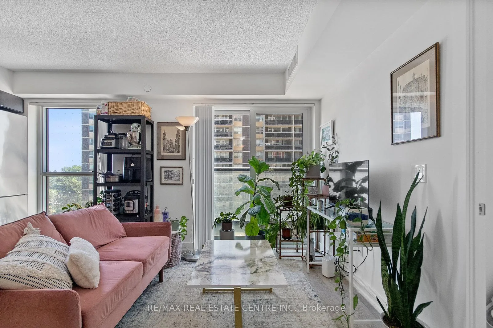 Photo 5 of Unit 425, 9 Mabelle Avenue, Etobicoke, Islington-City Centre West — HOMEH