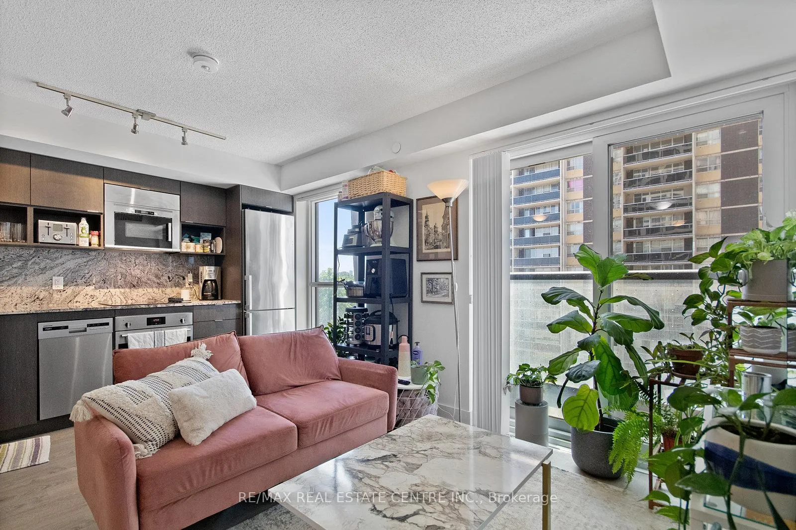 Photo 6 of Unit 425, 9 Mabelle Avenue, Etobicoke, Islington-City Centre West — HOMEH