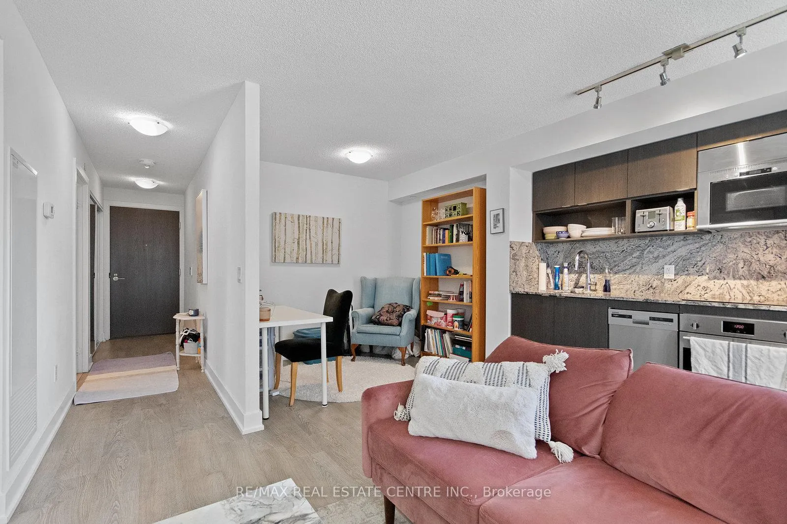 Photo 10 of Unit 425, 9 Mabelle Avenue, Etobicoke, Islington-City Centre West — HOMEH
