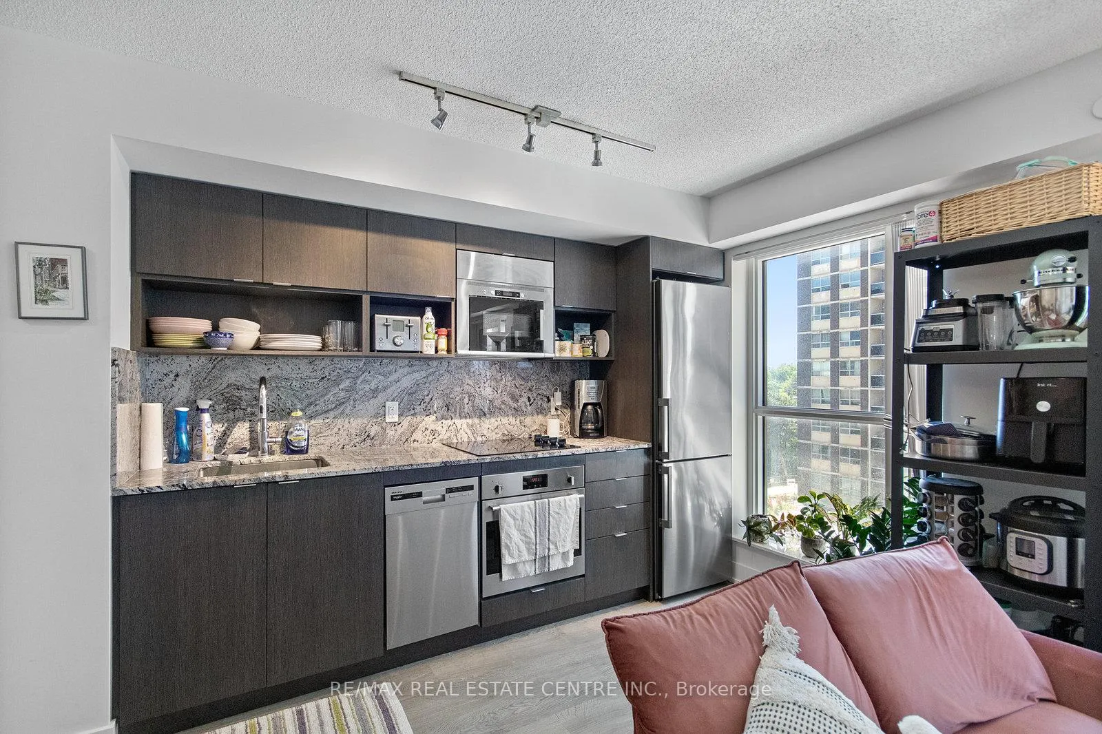 Photo 11 of Unit 425, 9 Mabelle Avenue, Etobicoke, Islington-City Centre West — HOMEH