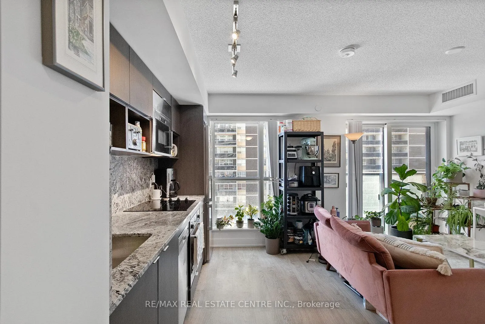 Photo 14 of Unit 425, 9 Mabelle Avenue, Etobicoke, Islington-City Centre West — HOMEH