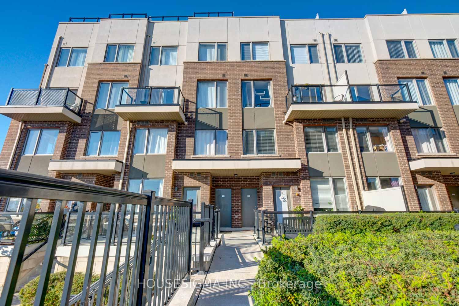 Photo 4 of Unit 408, 1460 Whites Road, Pickering, Woodlands — HOMEH