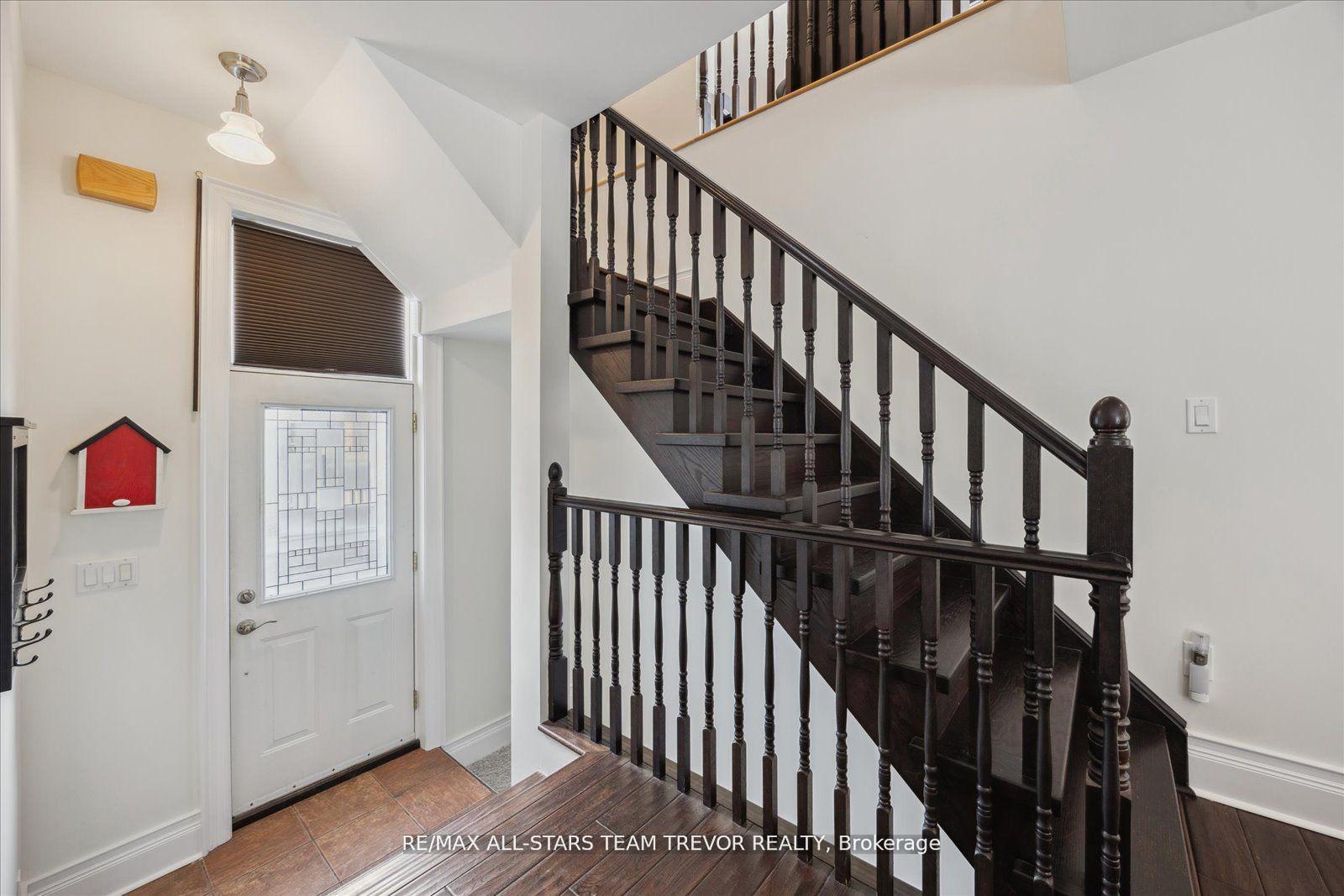 Photo 13 of 27 Corbett Crescent, Aurora, Aurora Highlands — HOMEH