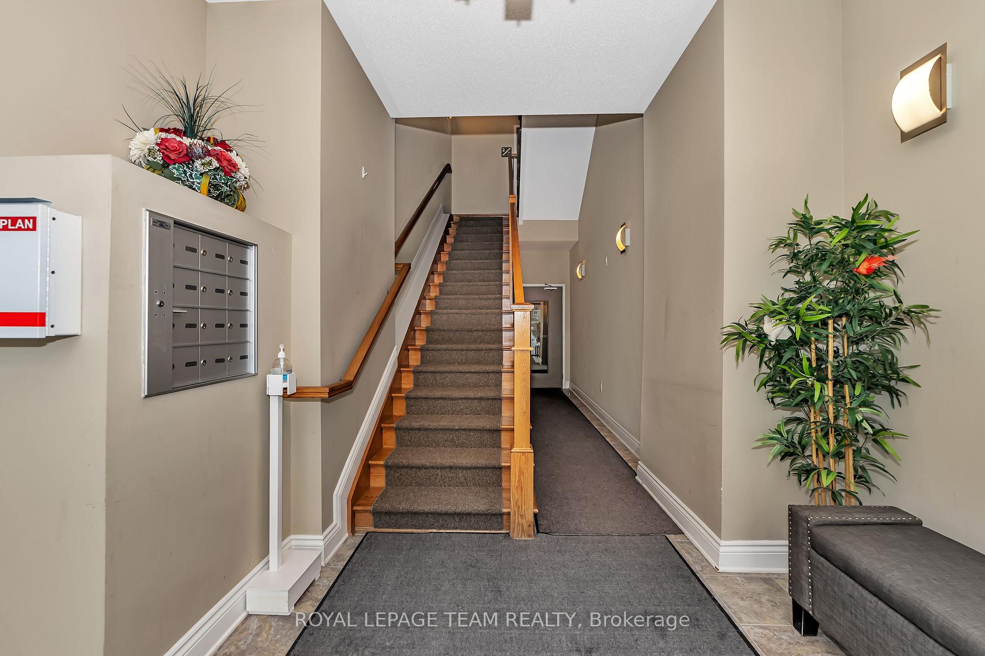 Photo 5 of Unit 103, 330 Jatoba Private, Ottawa, Kanata - Emerald Meadows/Trailwest — HOMEH