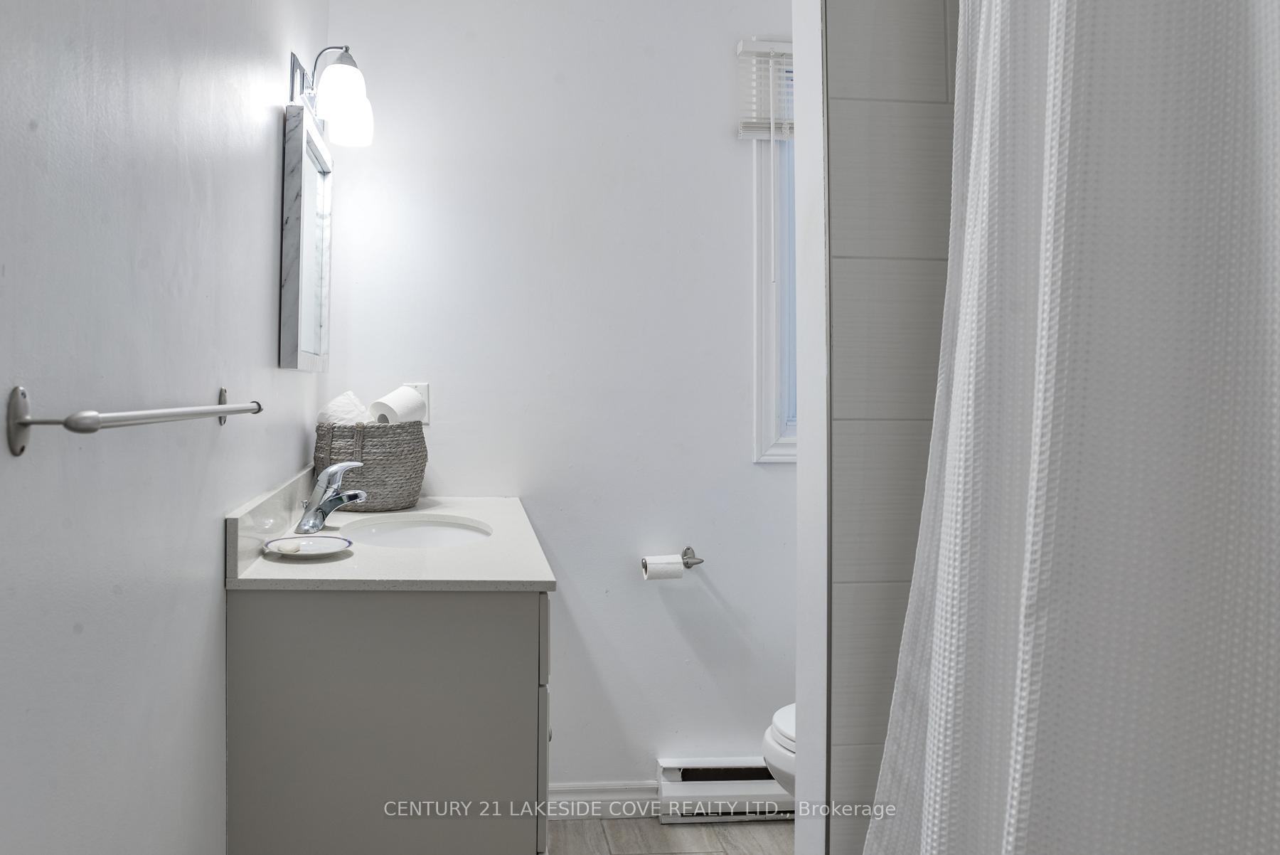 Photo 19 of Unit Unit 5, 4 Paradise Boulevard E, Ramara, Rural Ramara — HOMEH