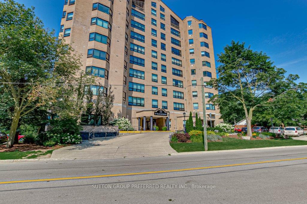 Front of Unit 801, 549 Ridout Street N