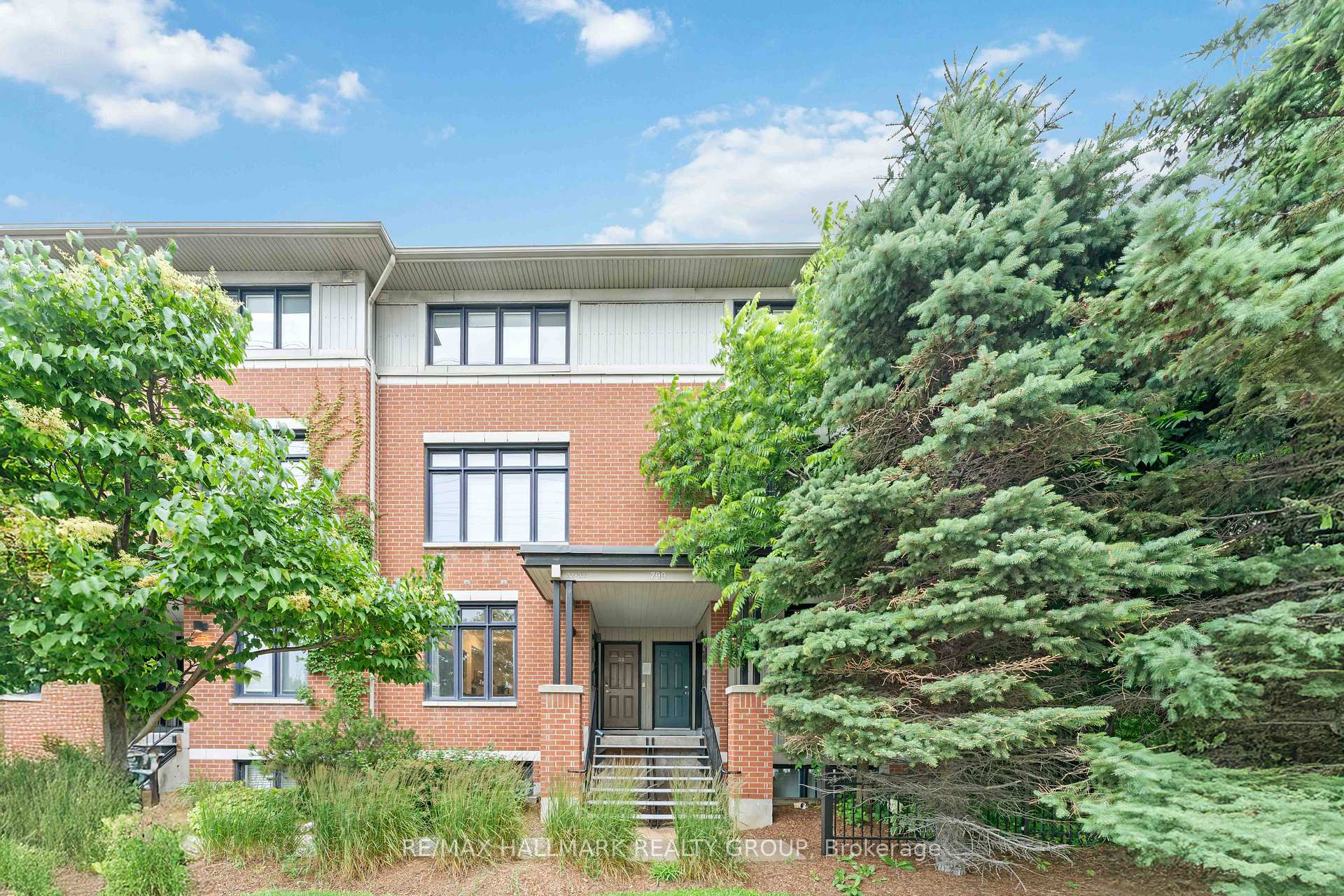 Photo 1 of Unit 32, 799 Montreal Road, Ottawa, CFB Rockcliffe and Area — HOMEH
