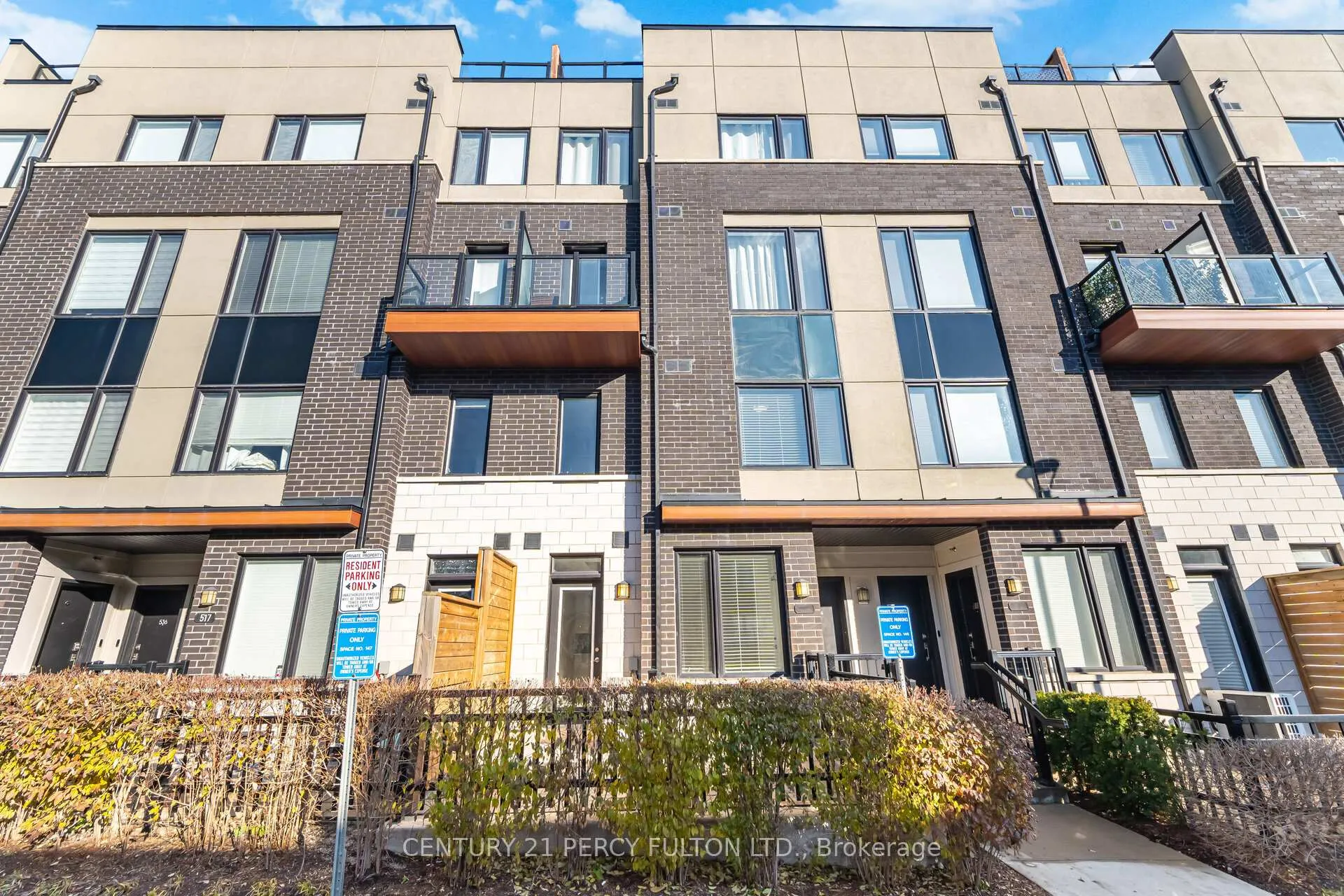 Photo 2 of Unit 516, 1555 Kingston Road, Pickering, Town Centre — HOMEH