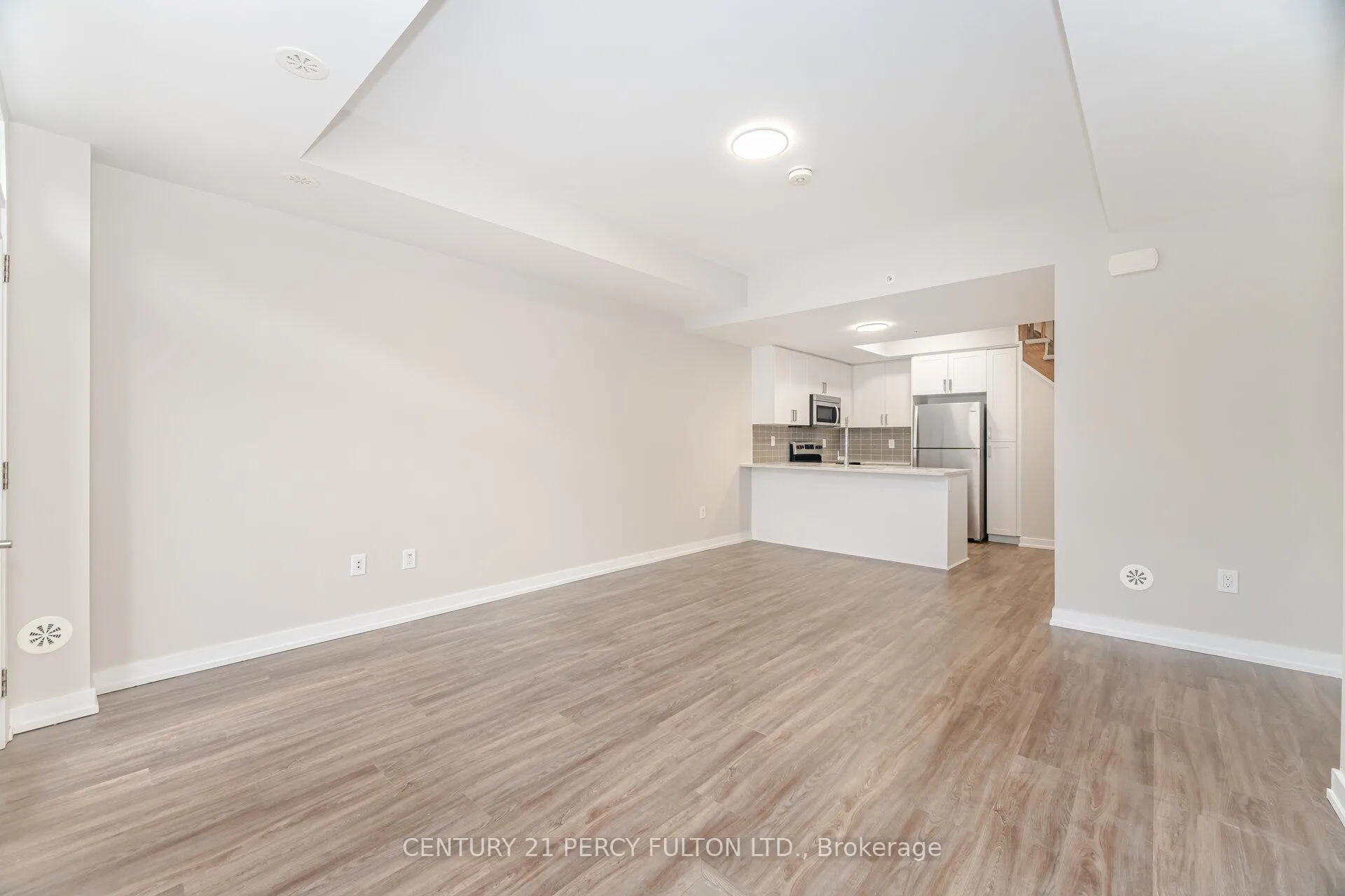Photo 4 of Unit 516, 1555 Kingston Road, Pickering, Town Centre — HOMEH