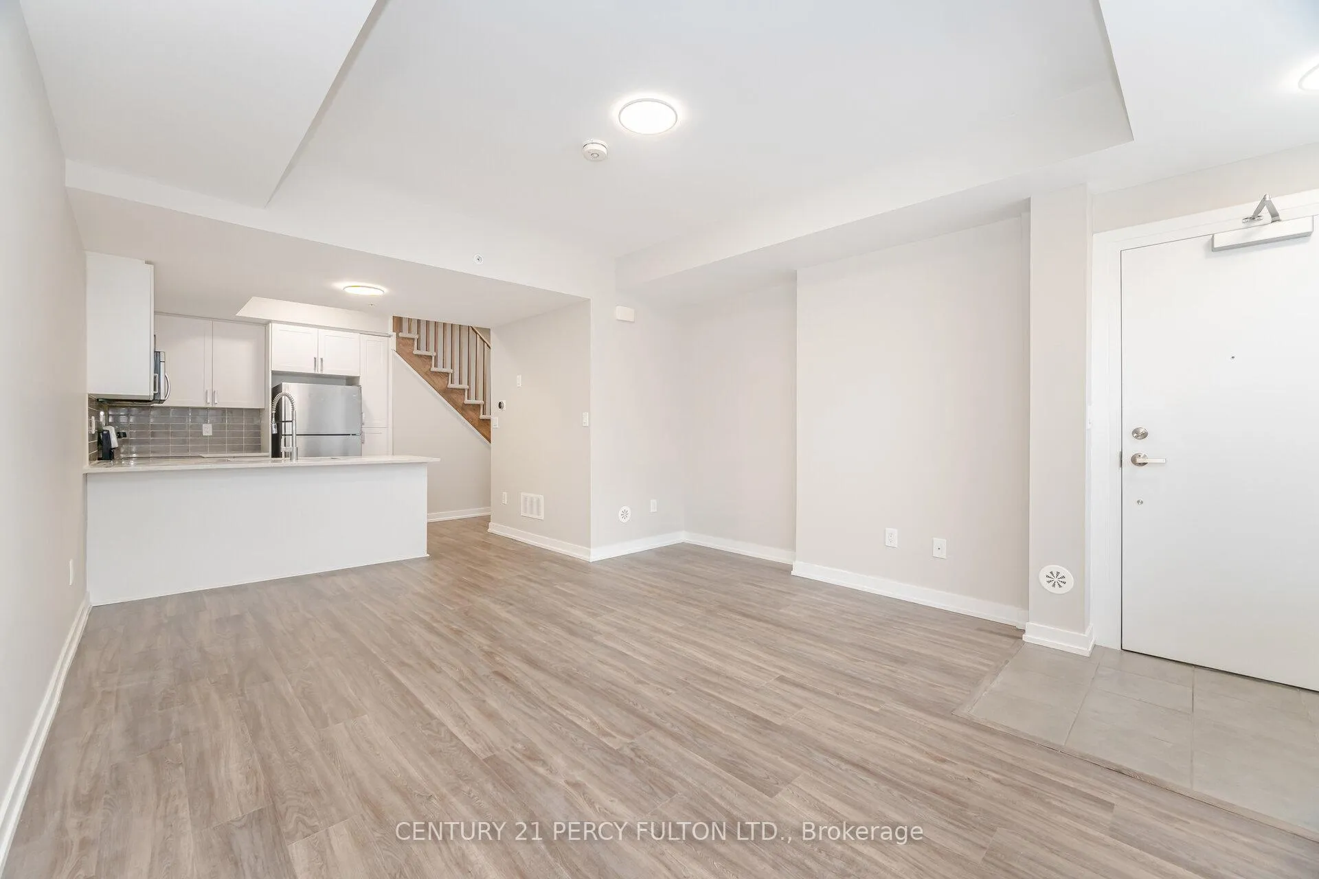 Photo 7 of Unit 516, 1555 Kingston Road, Pickering, Town Centre — HOMEH