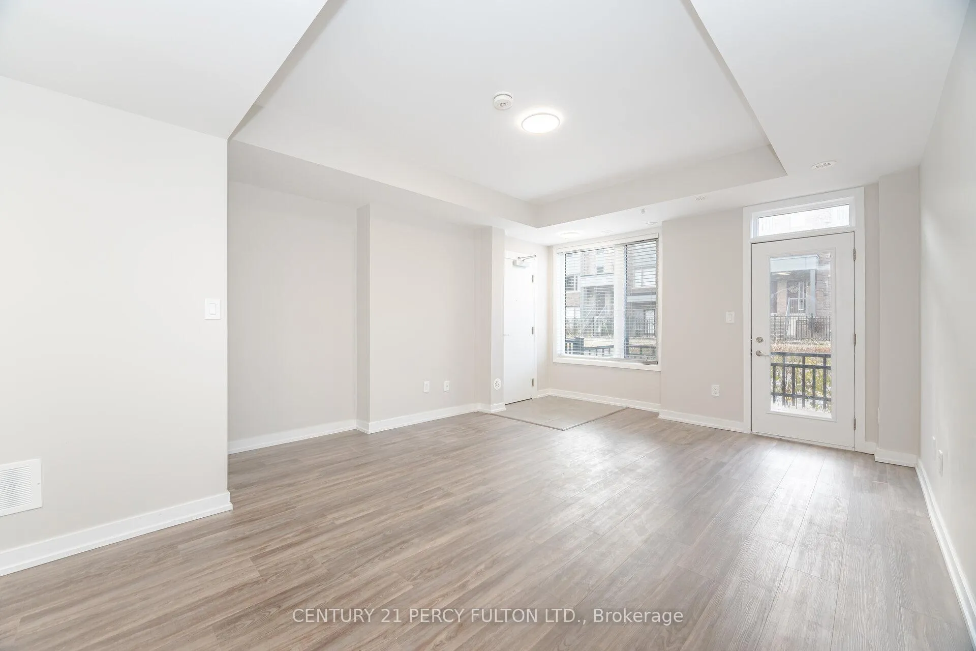 Photo 9 of Unit 516, 1555 Kingston Road, Pickering, Town Centre — HOMEH