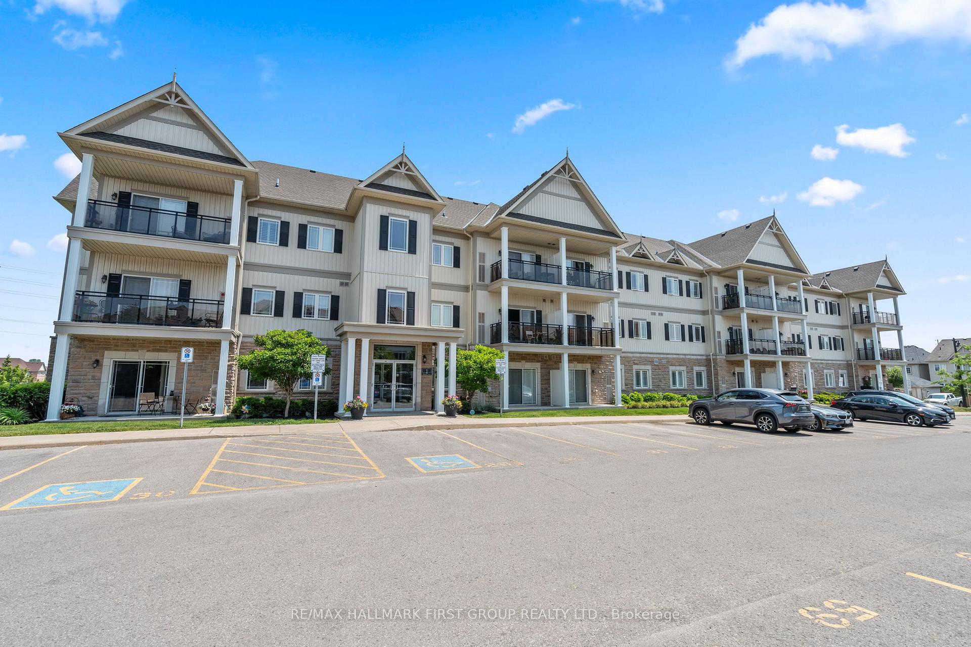Photo 2 of Unit 203, 1 Sidney Lane, Clarington, Bowmanville — HOMEH