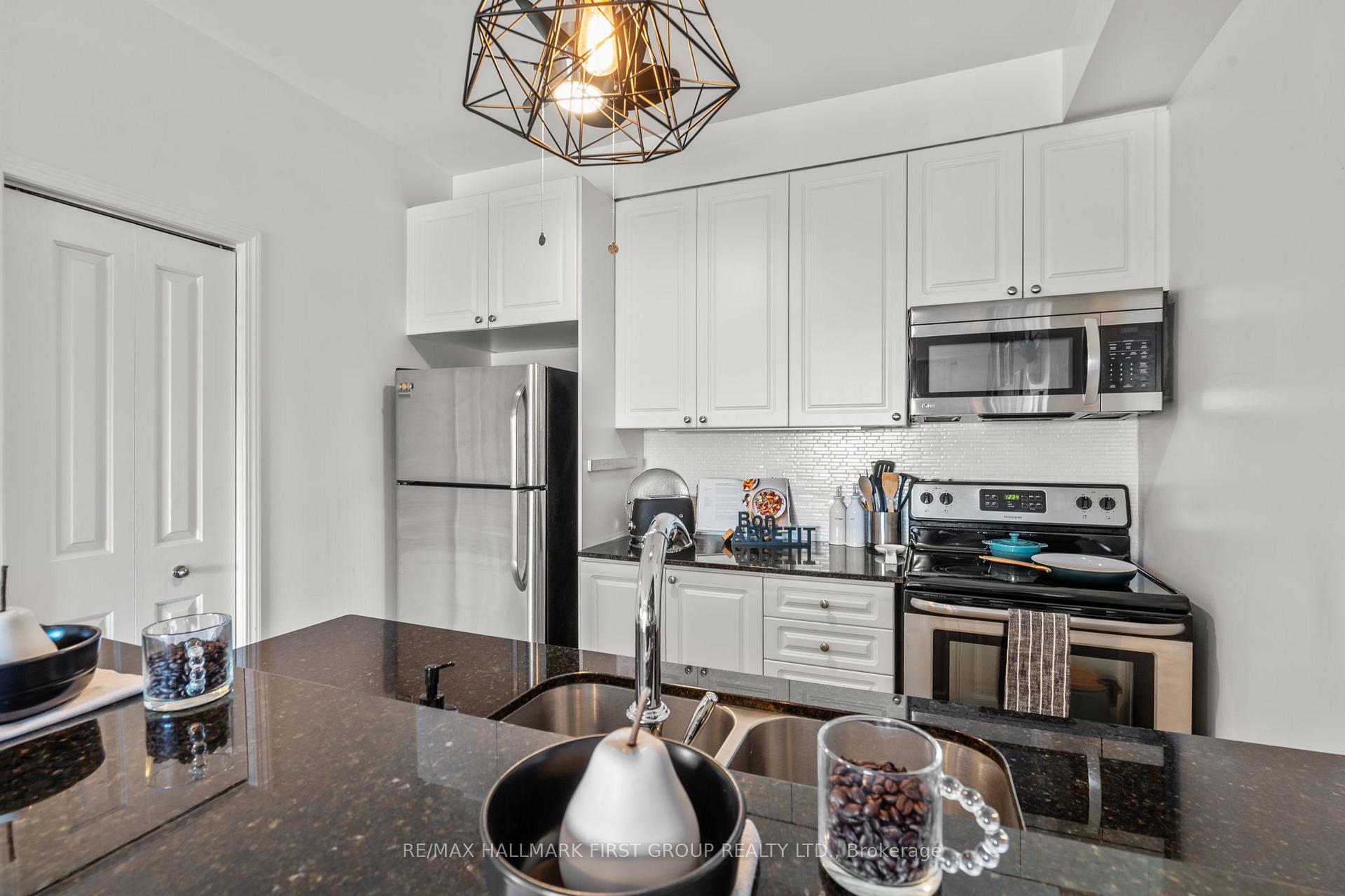 Photo 7 of Unit 203, 1 Sidney Lane, Clarington, Bowmanville — HOMEH