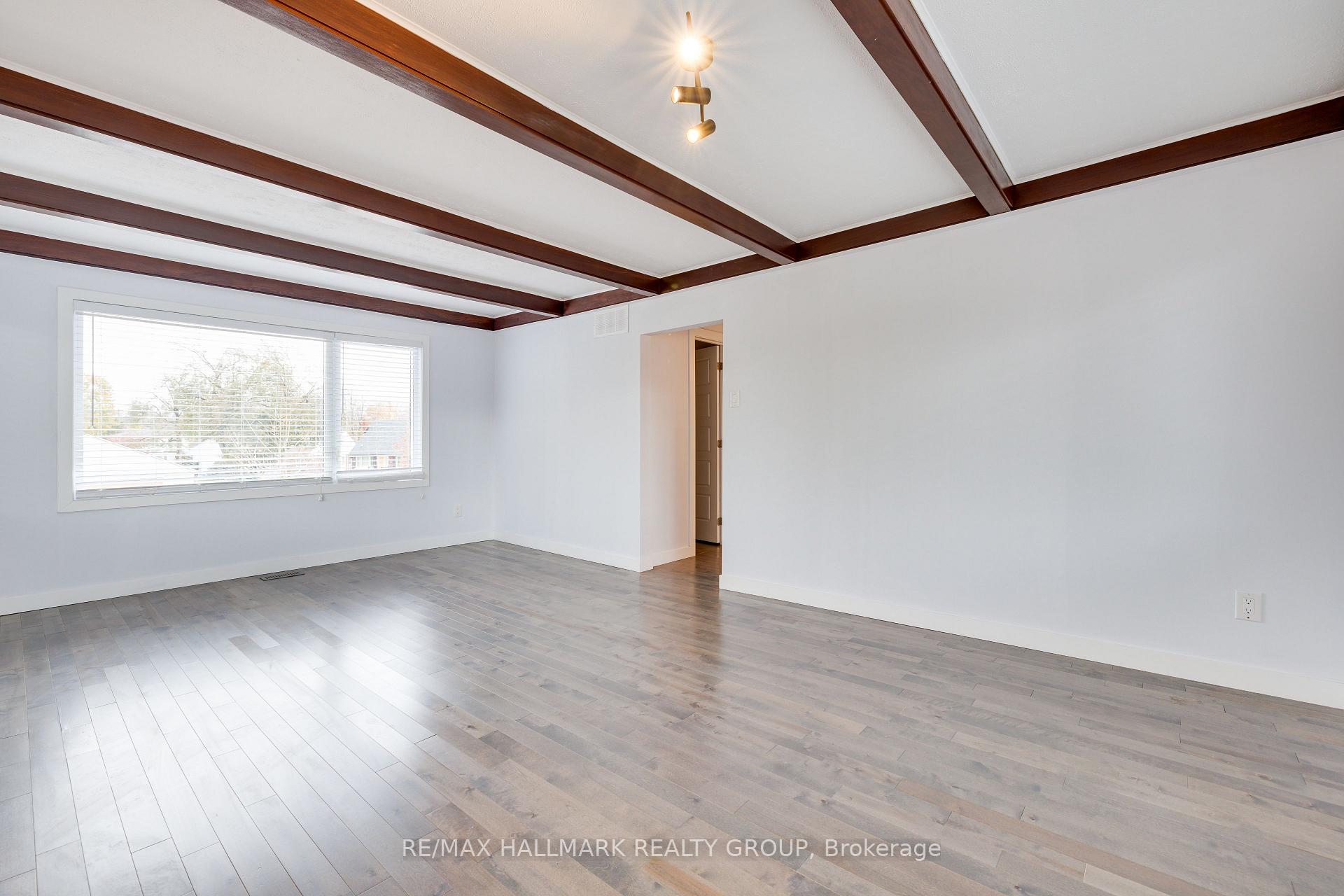 Photo 25 of 900 Wingate Drive, Ottawa, Elmvale Acres/Urbandale — HOMEH