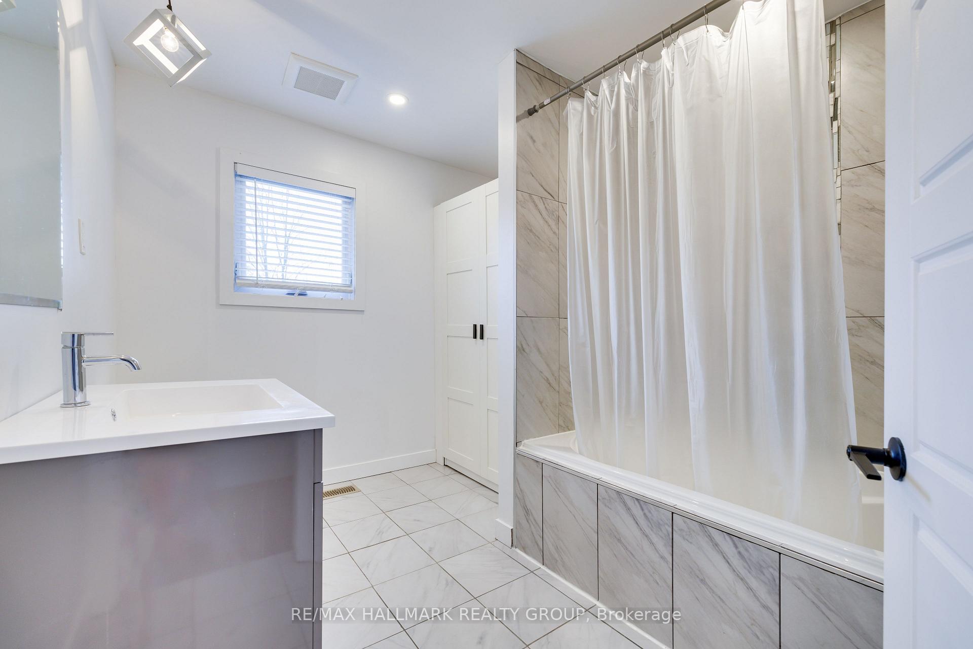 Photo 24 of 900 Wingate Drive, Ottawa, Elmvale Acres/Urbandale — HOMEH